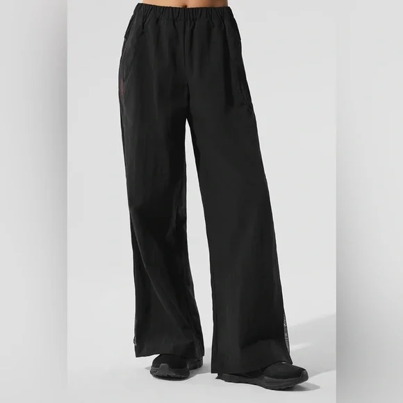 ALO YOGA | ✨NWOT✨ High-Waist Origin Wide Leg Track Pant in Black - Picture 2 of 5